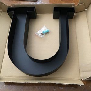 Wine cork holder metal letter U